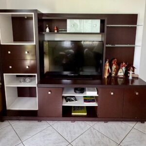 ESTANTE DE SALA - AGLOMERADO + VIDRO - SIMPLES — S086.36