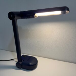 ABAJUR DE MESA DE ESTUDO - AZUL MARINHO - LUZ FRIA - LÂMPADA MAIS ANTIGA ACOMPANHA — S086.17