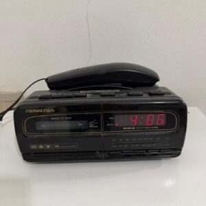 RÁDIO RELÓGIO - PARA QUEM GOSTA DE RELÍQUIAS - COM TELEFONE DE GANCHO + TOCADOR K7 — S086.43