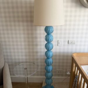 ABAJUR DE DECORAÇÃO EM MURANO - LORD AZUL BEBÊ - CRISTAIS TAVARES - PISO— G050.101