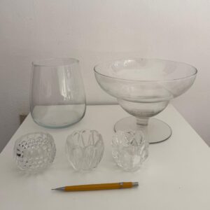 CONJUNTO COM PEÇAS DE VIDRO - DIFERENTES ENTRE SI — S086.75