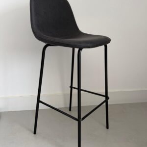 PEÇA ÚNICA - BANQUETA DE FERRO - ASSENTO COURÍSSIMO ESTONADO PRETO - NOVA - PERFEITA! — H019.18