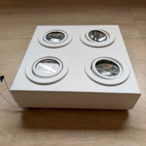 LOTE COM 02 LUMINÁRIAS QUADRADAS - SOBREPOR - 4 LÂMPADAS R70 — A037.502