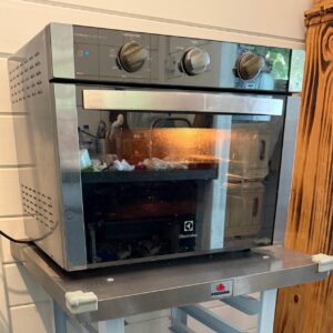 FORNO ELÉTRICO - INOX - ELECTROLUX - 44 LITROS - DE BANCADA — A134.19