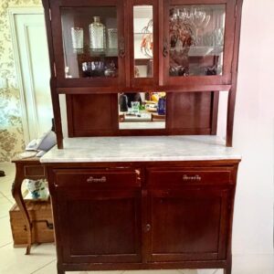 PEÇA ANTIGA - ANOS 1930 - LOUCEIRO GUARDADOR DE ALIMENTOS - MADEIRA + LÂMINA + PEDRA MÁRMORE + ESPELHO E VIDRO — G064.01