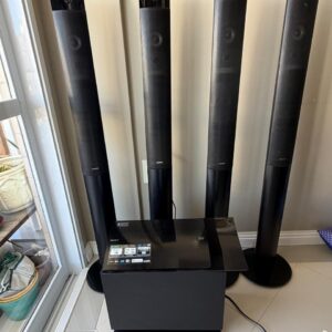 HOME THEATER SONY - BDV-N990W - 5.1 BLUE-RAY 3D - 4 TORRES TRASEIRAS SEM FIO - 1 CAIXA CENTRAL - 1 AMPLIFICADOR - 1 SUBWOOFER - WI-FI INTEGRADA PARA SMART TV - 1 ÓCULOS 3D — V050.03