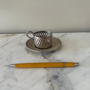 LOTE ÚNICO - 8 SUPORTE + PIRES - PARA XÍCARAS DE CAFEZINHO - PRATA — V050.05