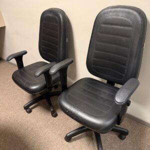 CADEIRA ESCRITÓRIO - PRESIDENTE — M152.06