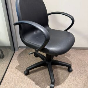 CADEIRAS DE ESCRITÓRIO - REGULAGEM — M152.48