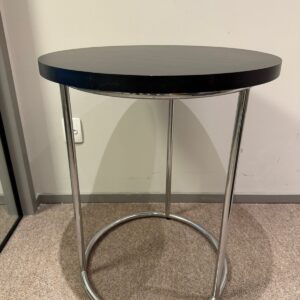 MESA LATERAL - MDF PRETO + METAL CROMADO — M152.55